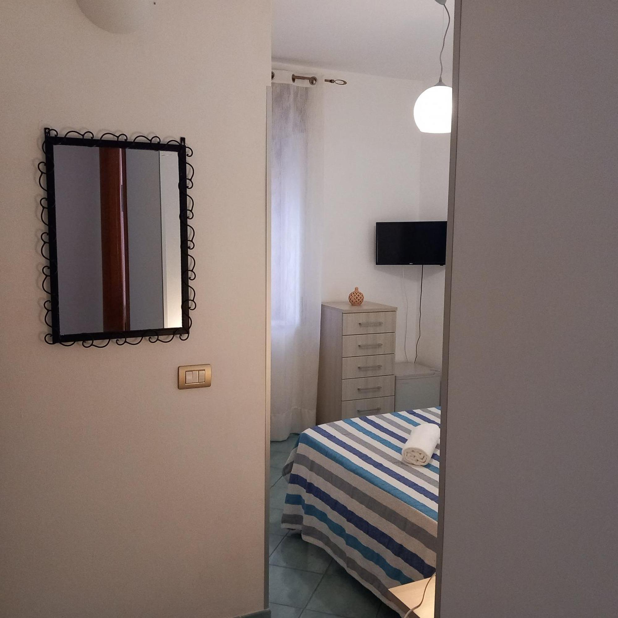 Casa Vacanze E B&B Oltremare Marina di Camerota Exteriör bild