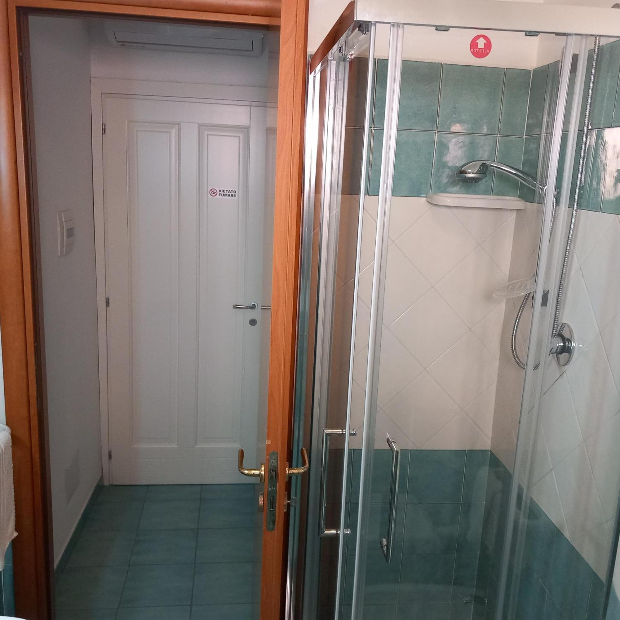 Casa Vacanze E B&B Oltremare Marina di Camerota Exteriör bild
