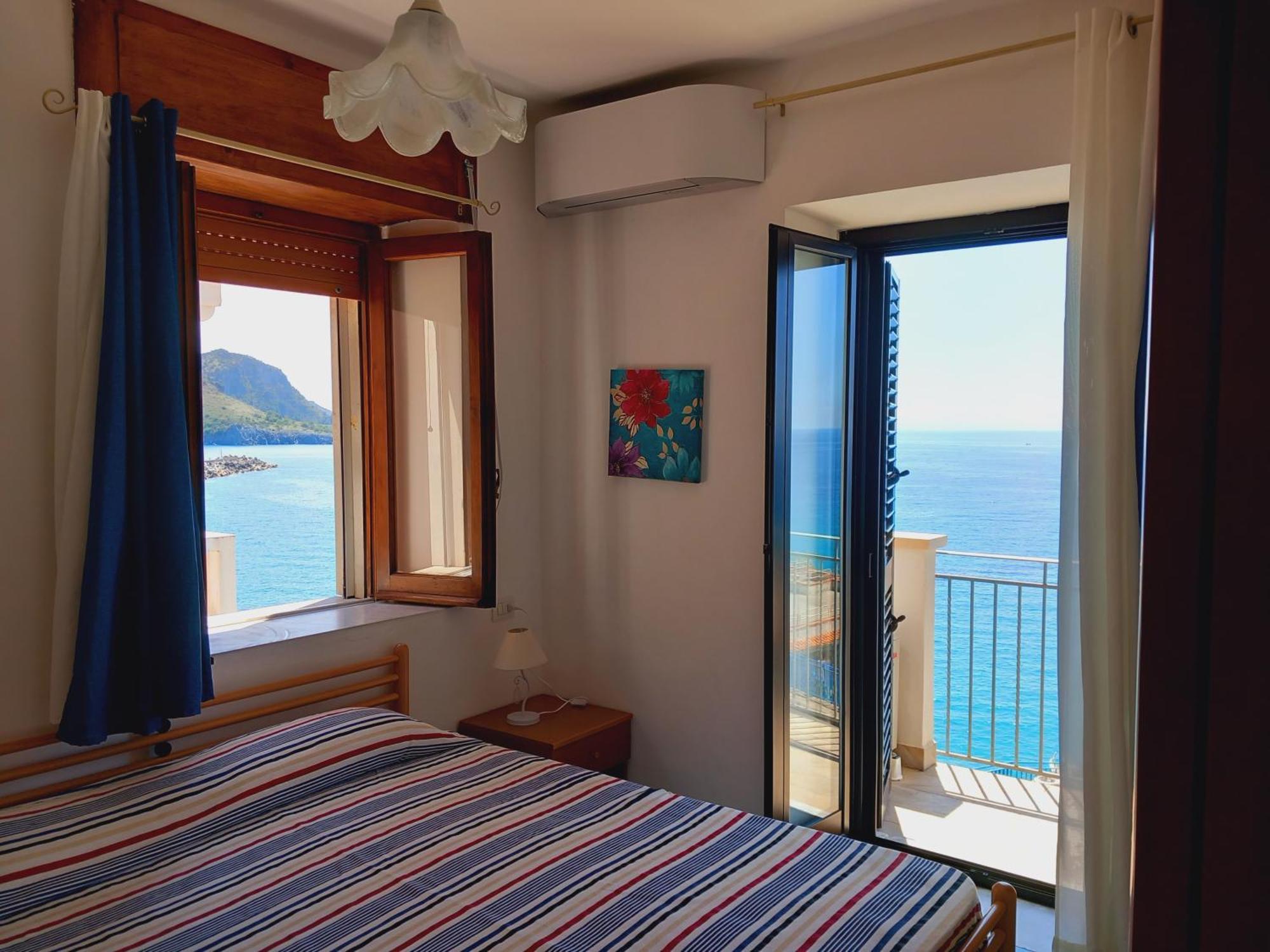 Casa Vacanze E B&B Oltremare Marina di Camerota Exteriör bild